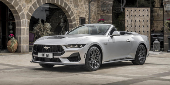 FORD-MUSTANG-CABRIO-2024-2