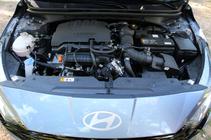 Hyundai-i20-1.0-T-GDI-100-PS-caroto-test-drive-2024-28