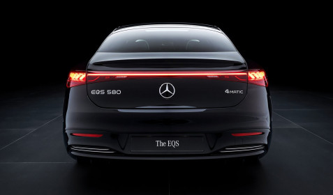 Mercedes-Benz-EQS-2025-12