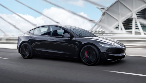 Tesla-Model_3_Performance-2025-12