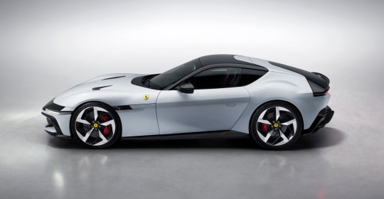 New_Ferrari_V12_e12Cilindri-2025-11