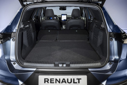 Renault-Symbioz-E-Tech-full-hybrid-Iconic-Mercury-Blue-71